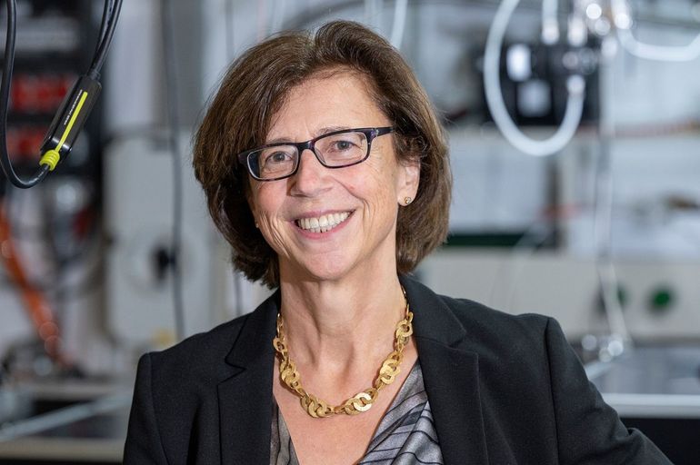 Ursula Keller, inspiration pour les jeunes femmes scientifiques et Swiss TecLady engagée